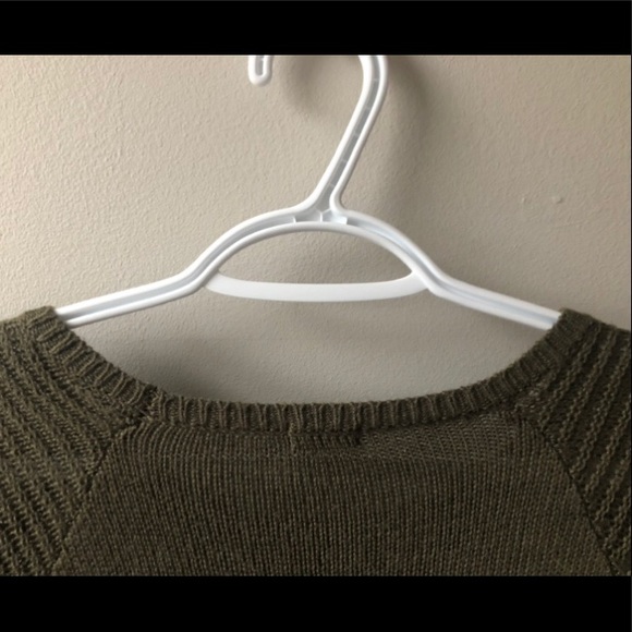 Garage: Deep-Green Sweater🌲 - Picture 5 of 7